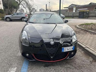 Usata Alfa Romeo Giulietta Quadrifoglio Verde 235 CV (172 kW) 2011 Nero Utilitaria
