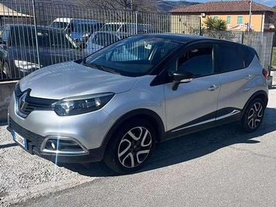 Usata Renault Captur 90 CV (66 kW) 2014 Argento SUV