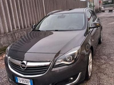 Usata Opel Insignia 170 CV (125 kW) 2016 Grigio Station wagon