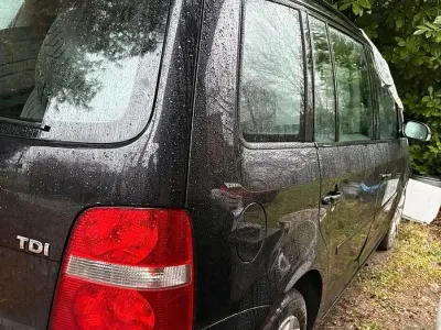 Usata VW Touran 105 CV (77 kW) 2005 Nero Monovolume
