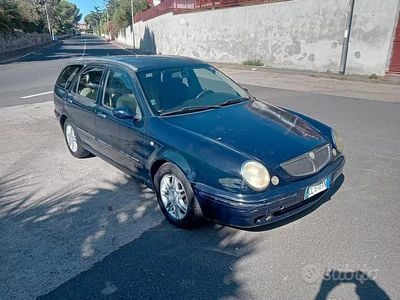 Begagnad Lancia Lybra 116 HK (85 kW) 2004 Kombi