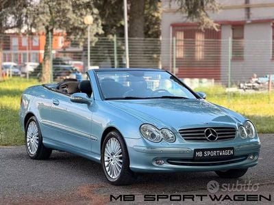Usado Mercedes CLK240 Elegance 170 CV (125 kW) 2004 Azul Descapotable