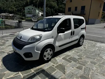 Usata Fiat Qubo Trekking 75 CV (55 kW) 2017 Bianco Monovolume