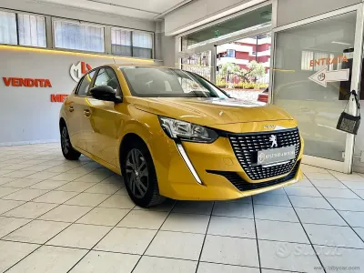 Usata Peugeot 208 Active 101 CV (74 kW) 2022 Giallo Utilitaria