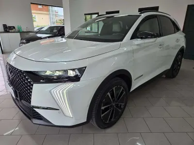 Gebraucht DS Automobiles DS7 Crossback 131 PS (96 kW) 2024 Weiß SUV