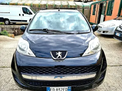 Usata Peugeot 107 68 CV (50 kW) 2010 Nero Utilitaria
