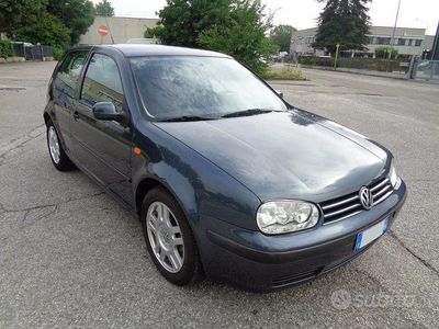 Usata VW Golf III Comfortline 100 CV (73 kW) 1999 Blu Utilitaria