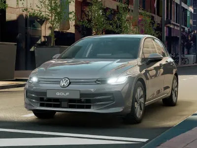 Nuova VW Golf VIII Edition 115 CV (84 kW) 2026 Dolomite silver metallizzato Berlina
