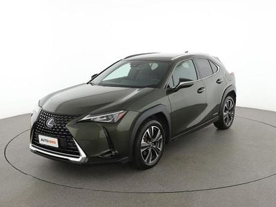 Usado Lexus UX 250h Executive Line 184 CV (135 kW) 2019 Verde SUV