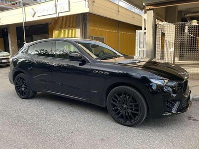 Usata Maserati Levante 275 CV (202 kW) 2019 Nero SUV
