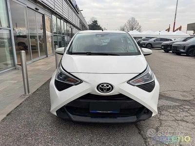 Bianco Usata 2020 Toyota Aygo X-play Utilitaria | 12.890 € (Buon prezzo)