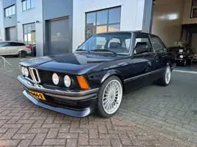Usata BMW 323 143 CV (105 kW) 1982 Blu Berlina