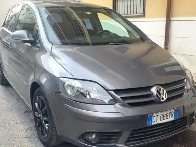 Usata VW Golf IV Sportline 140 CV (102 kW) 2005 Berlina