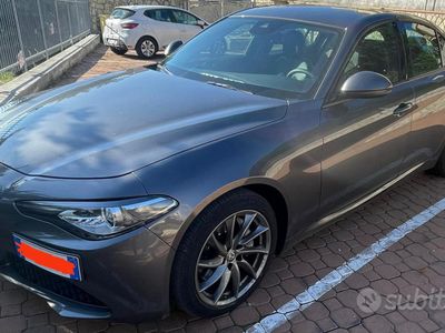 usata Alfa Romeo Giulia 2.2 t Super 180cv auto