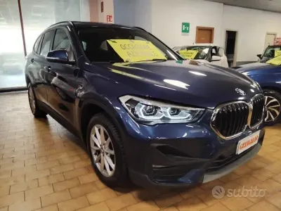 Usata BMW X1 Advantage 190 CV (139 kW) 2022 Blu / metallizzato SUV