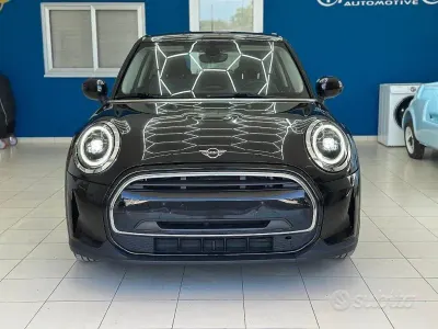 Usata Mini Cooper Business 102 CV (75 kW) 2022 Nero Utilitaria