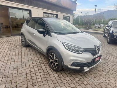 Usata Renault Captur Initiale 110 CV (80 kW) 2018 Grigio SUV