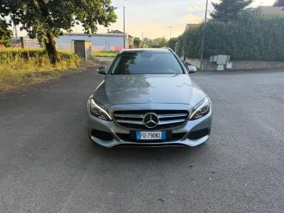 Usata Mercedes C250 204 CV (150 kW) 2015 Beige Station wagon