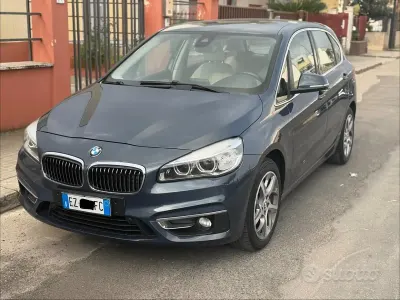 Usata BMW 218 Luxury Line 150 CV (110 kW) 2014 Blu Coupé