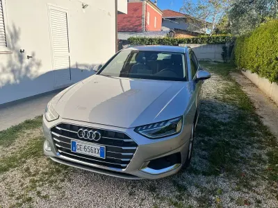 Usata Audi A4 Advanced Plus 163 CV (119 kW) 2021 Argento Station wagon