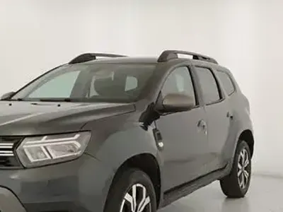 Usata Dacia Duster Extreme 101 CV (74 kW) 2023 Verde SUV
