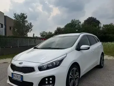 Usata Kia Ceed Sportswagon GT-Line 136 CV (100 kW) 2018 Bianco Station wagon