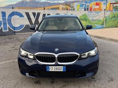 Usata BMW 320 Sport Line 190 CV (139 kW) 2019 Blu Berlina