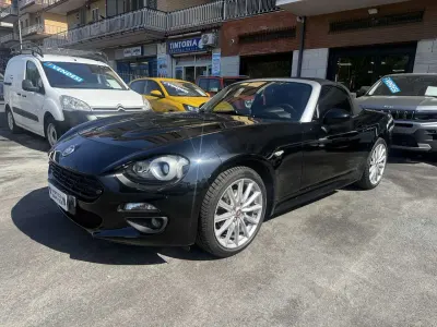Usata Fiat 124 Spider Lusso 140 CV (102 kW) 2017 Nero Cabrio