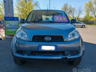 Usata Daihatsu Terios 86 CV (63 kW) 2006 Grigio SUV