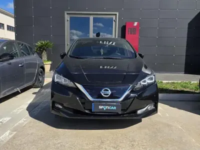Usata Nissan Leaf 2022 Nero Utilitaria