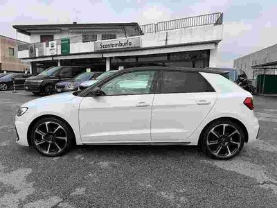 Usata Audi A1 Sportback Ambiente 116 CV (85 kW) 2025 Bianco ghiaccio met. Utilitaria