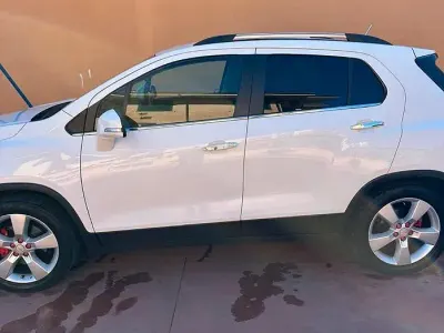 Usata Chevrolet Trax 131 CV (96 kW) 2014 Bianco SUV