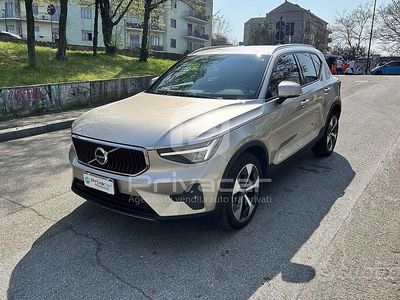 Usata Volvo XC40 Core 163 CV (119 kW) 2023 Giallo SUV