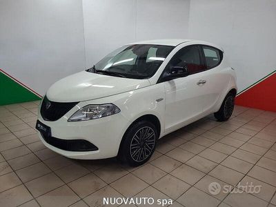 Usata Lancia Ypsilon S 69 CV (50 kW) 2024 Bianco Utilitaria