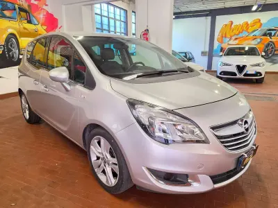 Usata Opel Meriva Cosmo 101 CV (74 kW) 2015 Grigio Monovolume
