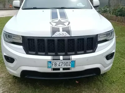 Usata Jeep Grand Cherokee 250 CV (183 kW) 2015 Bianco SUV