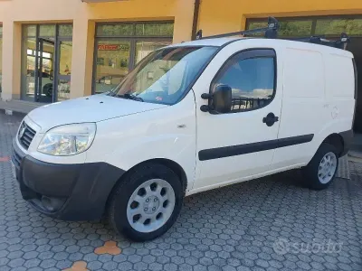 Usata Fiat Doblò Active 105 CV (77 kW) 2007 Bianco Monovolume