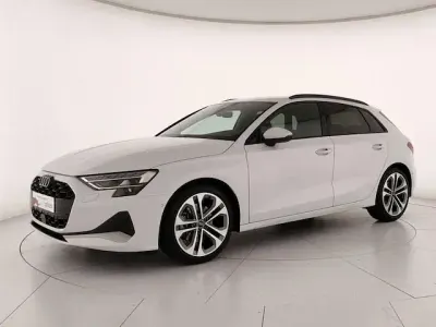 Usata Audi A3 Advanced Plus 150 CV (110 kW) 2025 Bianco ghiacciaio metallizzato Berlina