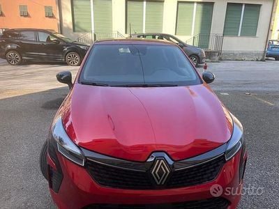 Usata Renault Clio V 100 CV (73 kW) 2024 Berlina