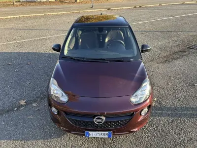 Usata Opel Adam Glam 101 CV (74 kW) 2014 Utilitaria