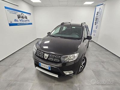 Usata Dacia Sandero Comfort 101 CV (74 kW) 2020 Nero SUV