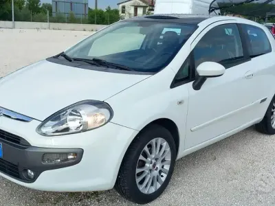 Usata Fiat Punto Evo 77 CV (56 kW) 2010 Bianco Utilitaria