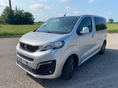 Usata Peugeot Traveller 120 CV (88 kW) 2019 Grigio Monovolume
