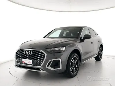 Usata Audi Q5 Sportback S-Line 204 CV (150 kW) 2024 Grigio daytona perlato SUV