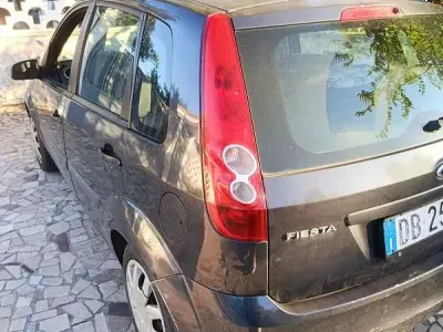 Usata Ford Fiesta 58 CV (42 kW) 2006 Utilitaria