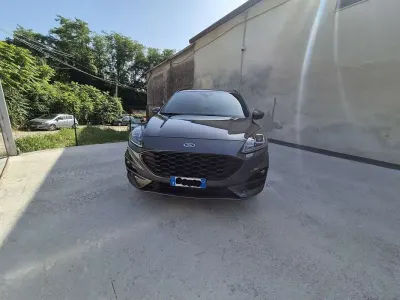 Usata Ford Kuga ST-Line X 152 CV (111 kW) 2023 SUV