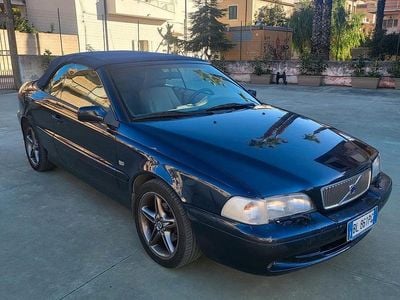 Usata Volvo C70 163 CV (119 kW) 2000 Blu Cabrio