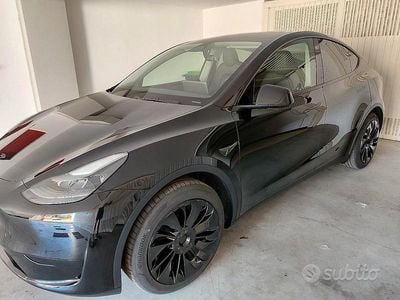 Nero Usata 2023 Tesla Model Y RWD SUV | 35.500 € (Buon prezzo)