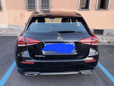Usata Mercedes A180 116 CV (85 kW) 2020 Nero Berlina