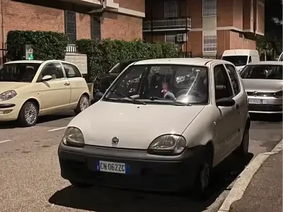 Usata Fiat 600 54 CV (39 kW) 2004 Bianco Berlina